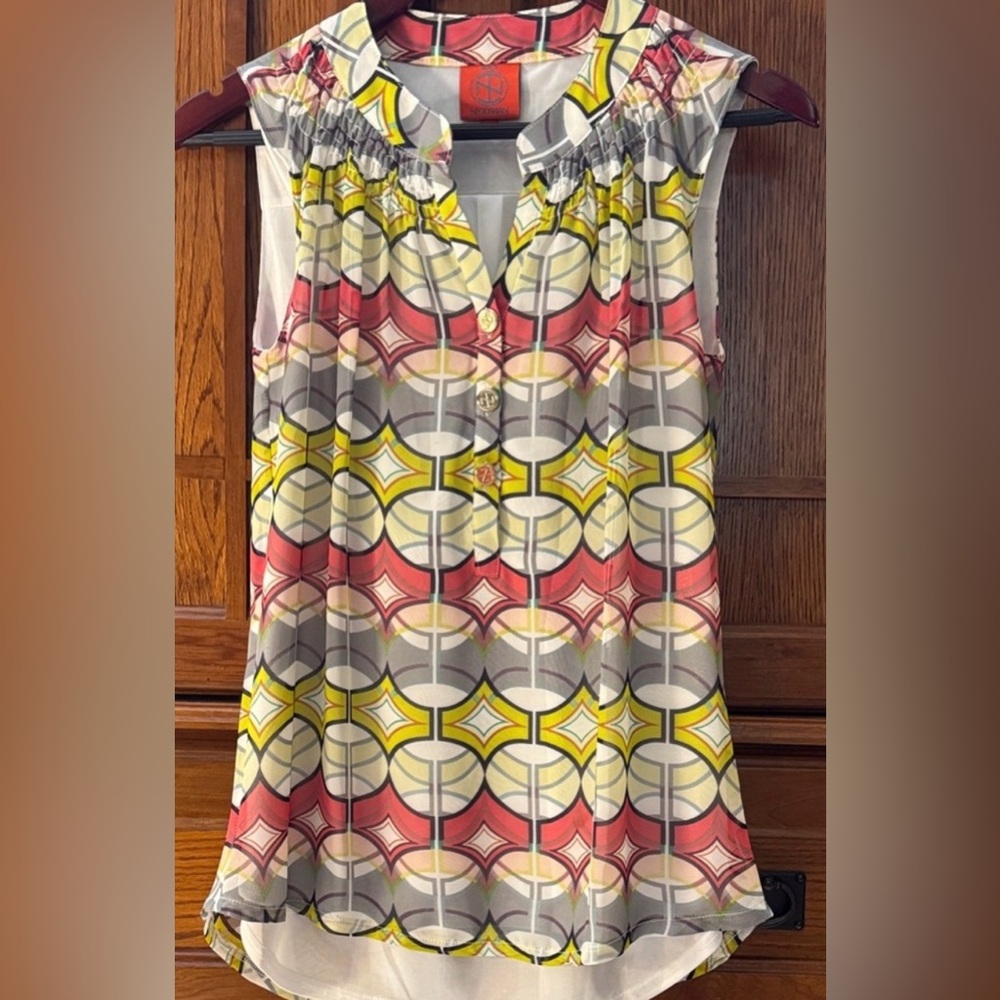 Tracy Negoshian Geometric Pop Art V-Neck Flowing Sleeveless Tunic Gathered Neck